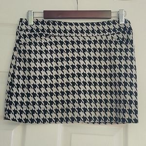 'Dynamite' Women's Houndstooth Skirt, Size 1